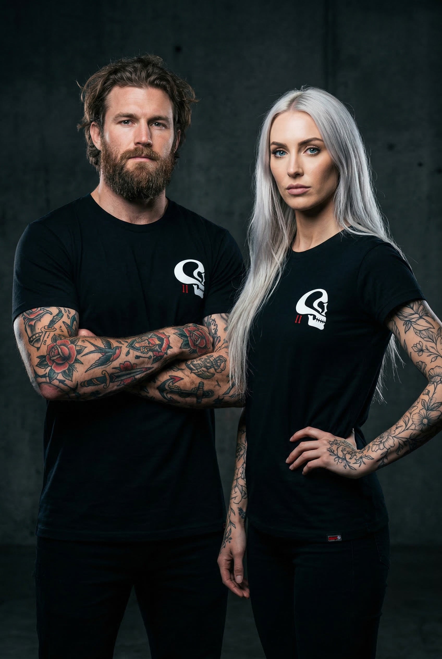 Sigyn Tee front, studio pair